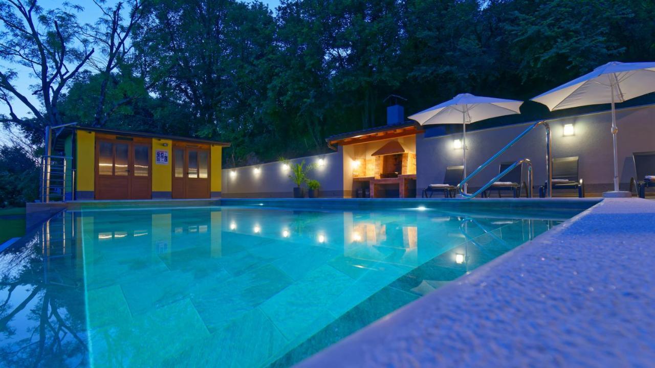 Casa Valla By Rent Istria Buzet Ngoại thất bức ảnh